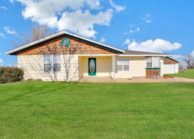 Property at 23614 Ew Cr 182, Chattanooga, OK 73528, 3 beds, 2 baths