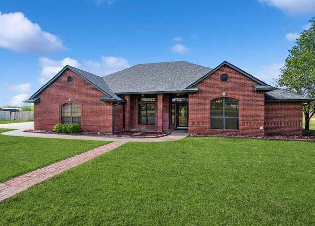 Property at 5016 SW Malcom, Lawton, OK 73505, 4 beds, 3 baths