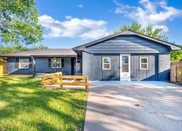 Property at 2909 NE Lakeview Cir, Lawton, OK 73505, 4 beds, 2 baths