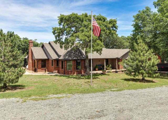 Property at 77 Holly Rd, Lawton, OK 73507, 3 beds, 2 baths