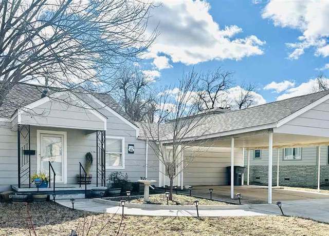 Property at 1122 NW Maple, Lawton, OK 73507, 3 beds, 1.5 baths