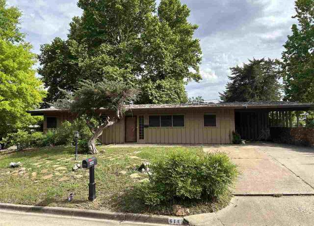 Property at 644 NW Mockingbird, Lawton, OK 73507, 3 beds, 2 baths