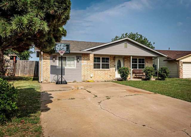 Property at 2312 SW 39th, Lawton, OK 73505, 3 beds, 2 baths