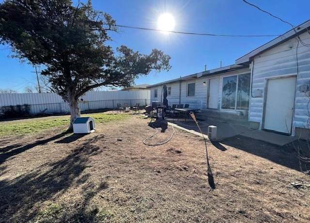 Property at 1511 NW 44th, Lawton, OK 73505, 3 beds, 2 baths