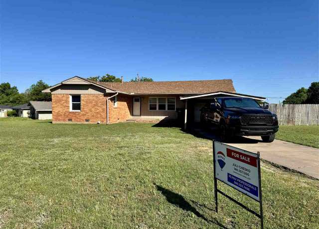 Property at 1607 NW 45th St, Lawton, OK 73505, 3 beds, 1.5 baths