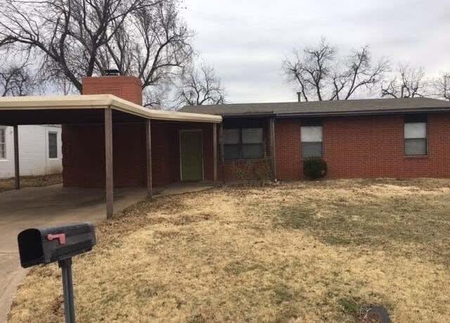 Property at 809 NW 33rd St, Lawton, OK 73505, 3 beds, 2 baths