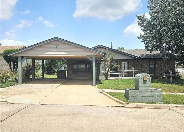 Property at 4609 SW H St, Lawton, OK 73505, 3 beds, 2.5 baths