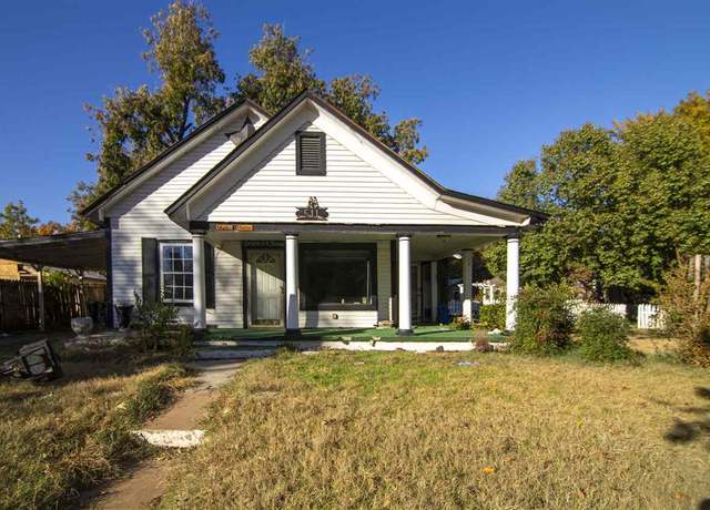 Property at 511 SW H Ave, Lawton, OK 73501, 4 beds, 1.5 baths
