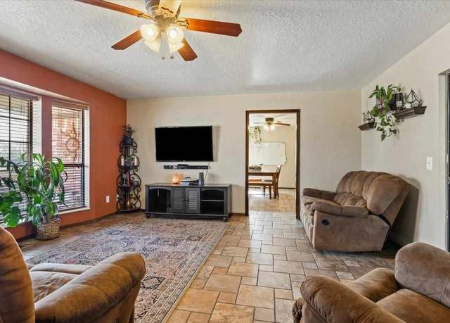 Property at 111 N 5th St, Rush Springs, OK, 3 beds, 2.5 baths