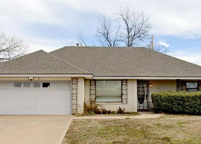 Property at 813 NW 49th St, Lawton, OK 73505, 3 beds, 2 baths