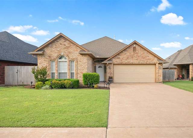 Property at 6604 NW Euclid Ave, Lawton, OK 73505, 3 beds, 2 baths