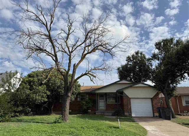 Property at 5852 NW Dearborn Ave, Lawton, OK 73505, 3 beds, 1.5 baths