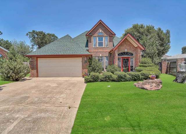 Property at 817 NW Hampton Ct, Lawton, OK 73505, 3 beds, 2.5 baths