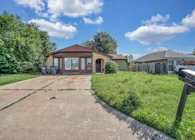 Property at 5717 NW Briarwood Dr, Lawton, OK 73505, 3 beds, 1.5 baths