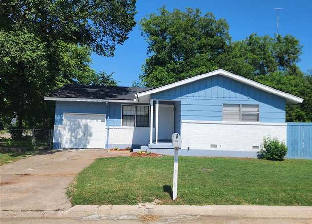 Property at 1202 SW 26th Pl, Lawton, OK 73505, 3 beds, 1.5 baths