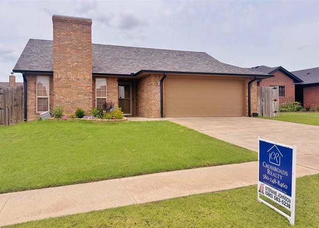 Property at 4405 SW Hickory Ln, Lawton, OK 73505, 3 beds, 2 baths