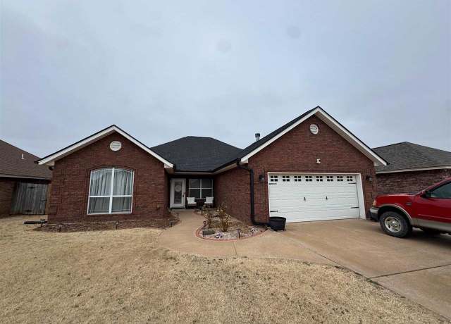 Property at 3612 NE Richmond St, Lawton, OK 73507, 3 beds, 2 baths