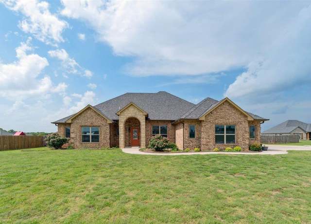 Property at 5424 NE Snowy Owl Rd, Elgin, OK 73538, 4 beds, 3 baths