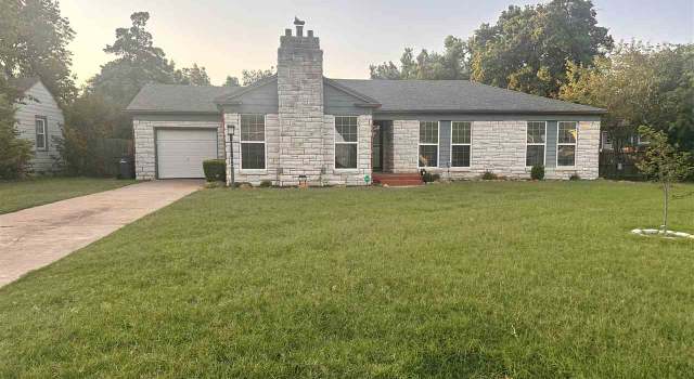 Photo of 1305 NW Elm Ave, Lawton, OK 73507