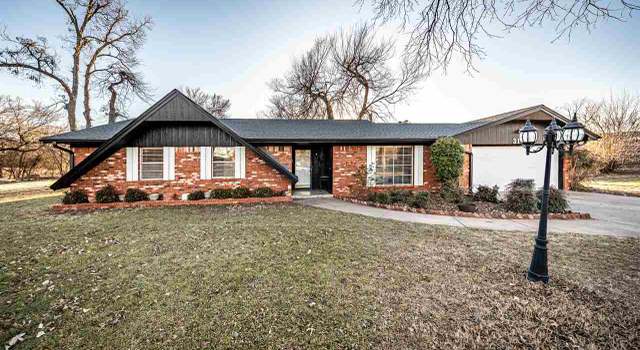 Photo of 310 NW Parkwood Cir, Lawton, OK 73505
