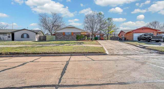 Photo of 805 NW 49th St, Lawton, OK 73505