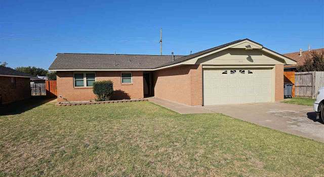Photo of 803 SE Caber Cir, Lawton, OK 73501