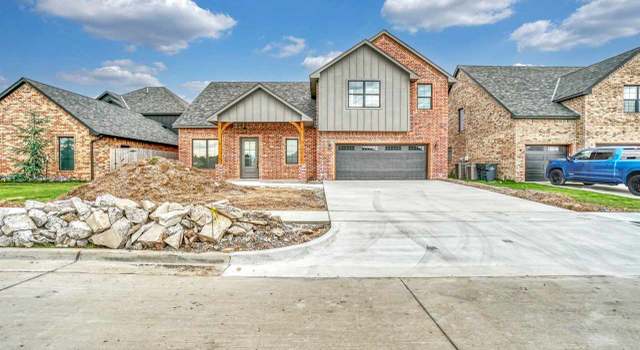 Photo of 914 NE Oriole Dr, Lawton, OK 73507
