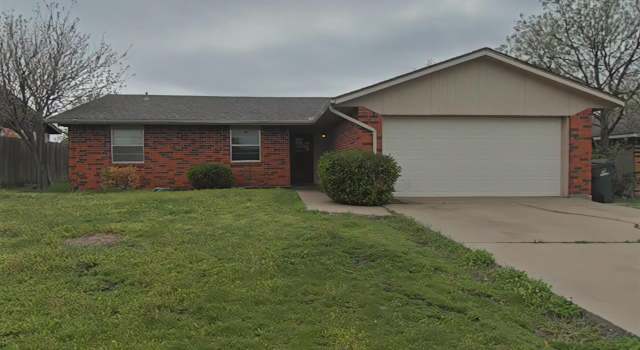 Photo of 6408 SW Atterbury Dr, Lawton, OK 73505