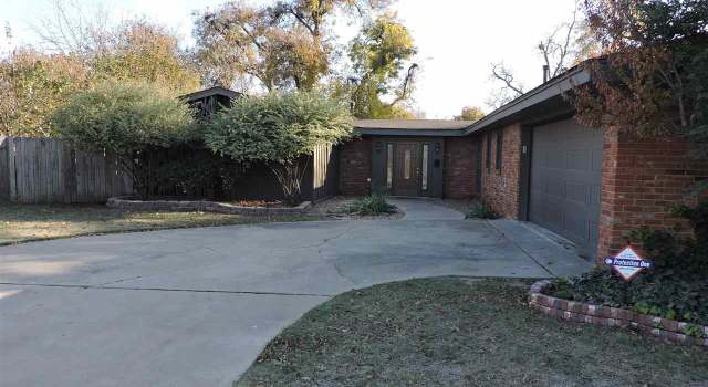 Photo of 7124 NW Woodland Pl, Lawton, OK 73505