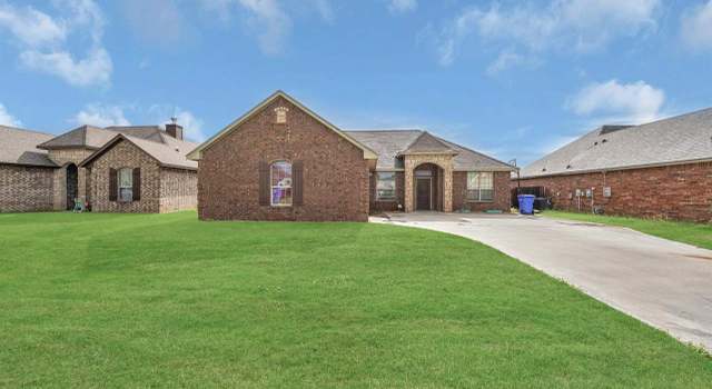 Photo of 413 N Mountain Meadow Dr, Cache, OK 73527