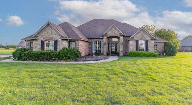 Photo of 109 NE Meadow Ln, Elgin, OK 73538