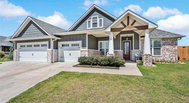 Photo of 1205 Hummingbird Dr, Cache, OK 73527