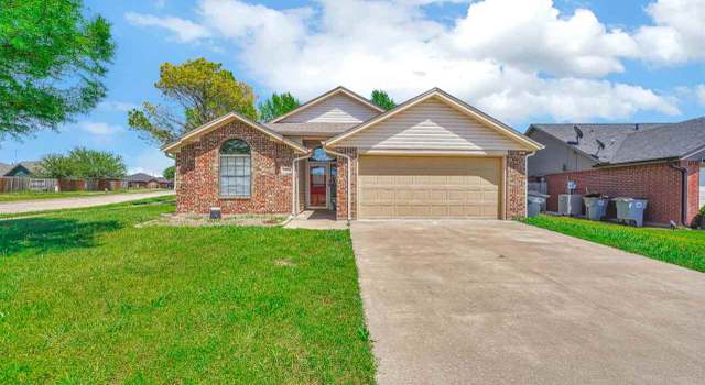 Photo of 2402 SW 44th St, Lawton, OK 73505