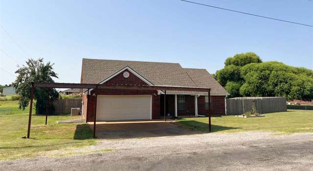 Photo of 37 NE Uvon Ln, Elgin, OK 73538