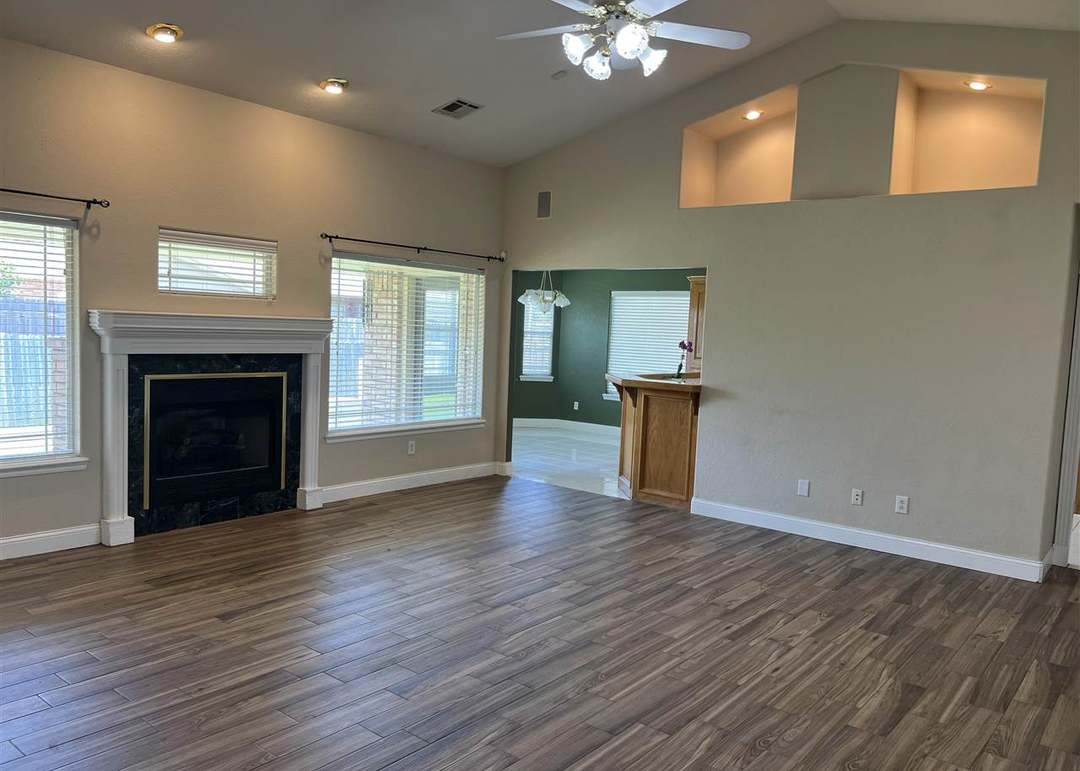 3525 NE 35th St, Lawton, OK 73507