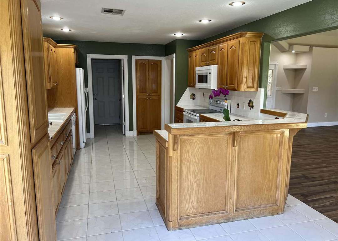 3525 NE 35th St, Lawton, OK 73507