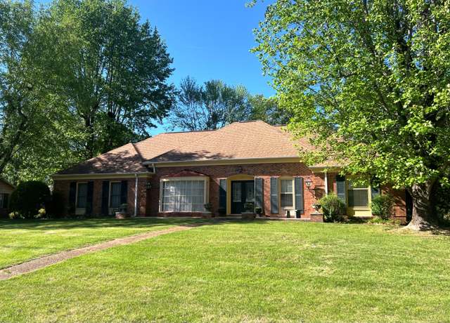 Property at 3015 Alice Dr, Batesville, AR 72501, 3 beds, 2.5 baths
