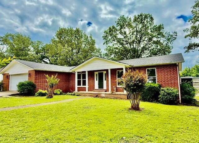 Property at 90 Dennison Hts, Batesville, AR 72501, 3 beds, 2 baths