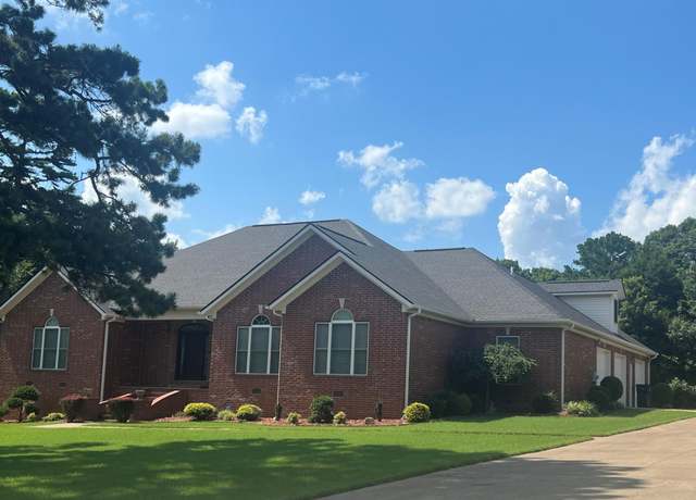 Property at 479 Woodmont Cir, Batesville, AR 72501, 4 beds, 3.5 baths
