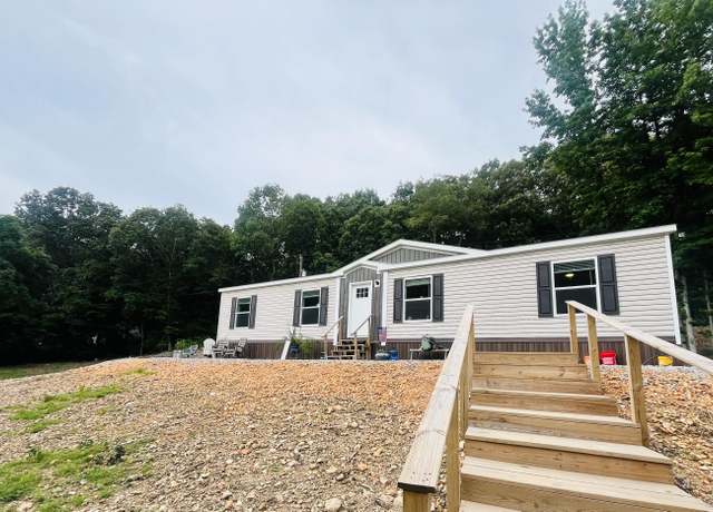 Property at 335 Happy Hollow Rd, Batesville, AR 72501, 4 beds, 2 baths