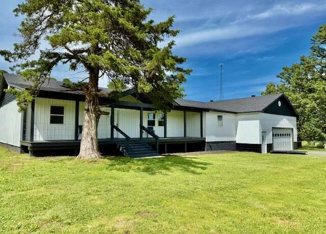 Property at 30 Lynndale Dr, Pleasant Plains, AR 72568, 4 beds, 3 baths