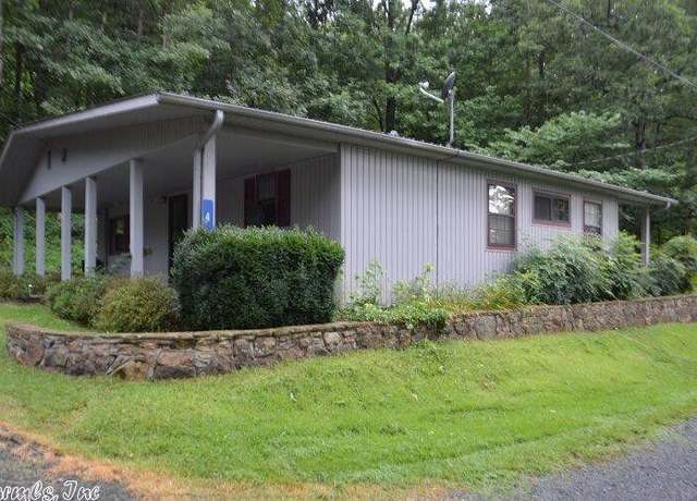 Property at 4 Pine St, Higden, AR 72067, 3 beds, 2 baths