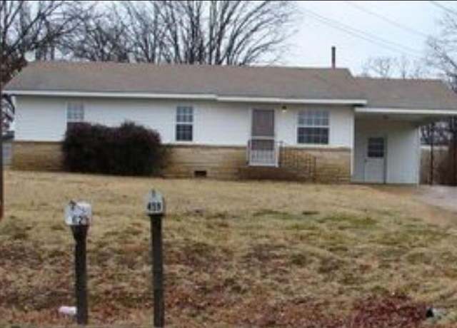 Property at 459 S Main St, Salem, AR 72576, 2 beds, 2 baths