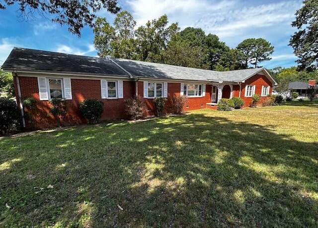 Property at 380 22nd St, Batesville, AR 72501, 3 beds, 2.5 baths