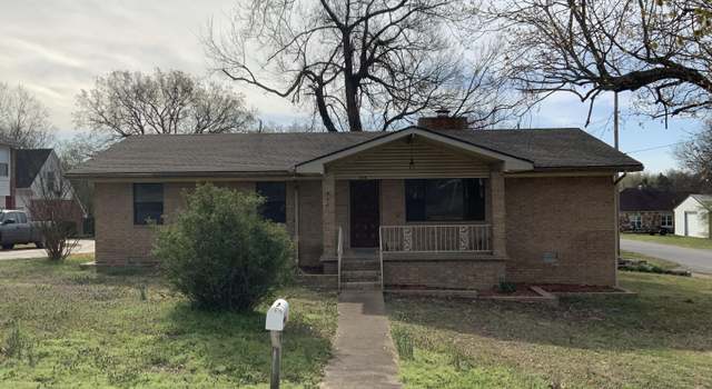 Photo of 400 E Chestnut St, Batesville, AR 72501