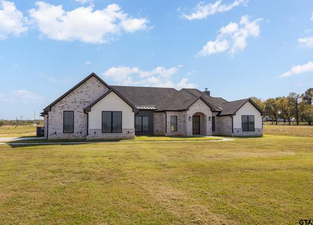 Property at 11569 Cr 177, Bullard, TX 75757, 3 beds, 2.5 baths