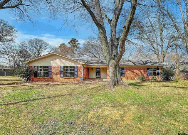 Property at 206 Woodhaven Dr, Whitehouse, TX 75791, 4 beds, 2 baths