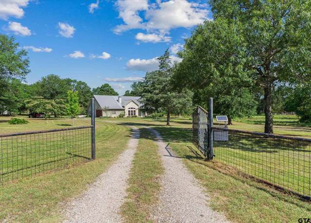 Property at 10040 Fm 17, Grand Saline, TX 75140, 3 beds, 2 baths