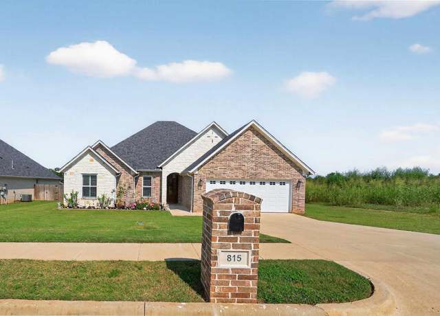 Property at 815 Black Bird Way, Whitehouse, TX 75791, 4 beds, 2 baths