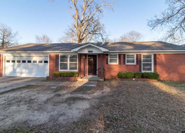 Property at 2616 Old Omen Rd, Tyler, TX 75701, 3 beds, 1.5 baths